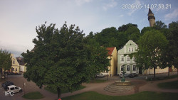 Náměstí, Hrad a Trůba