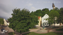 Náměstí, Hrad a Trůba