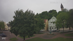 Náměstí, Hrad a Trůba
