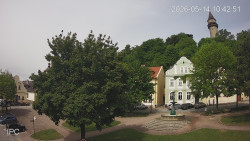 Náměstí, Hrad a Trůba