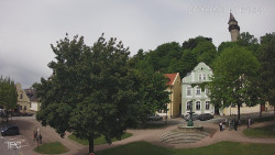 Náměstí, Hrad a Trůba