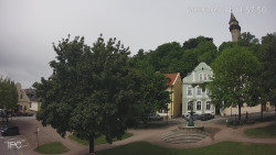 Náměstí, Hrad a Trůba