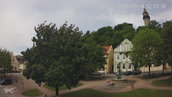 Náměstí, Hrad a Trůba