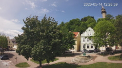 Náměstí, Hrad a Trůba