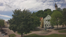 Náměstí, Hrad a Trůba