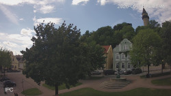 Náměstí, Hrad a Trůba