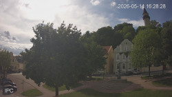 Náměstí, Hrad a Trůba