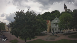 Náměstí, Hrad a Trůba