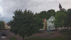 Náměstí, Hrad a Trůba