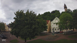 Náměstí, Hrad a Trůba