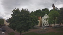 Náměstí, Hrad a Trůba