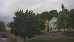 Náměstí, Hrad a Trůba