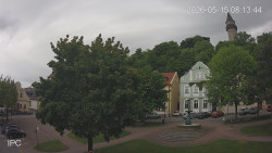 Náměstí, Hrad a Trůba