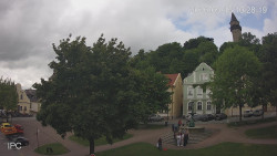 Náměstí, Hrad a Trůba