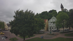 Náměstí, Hrad a Trůba