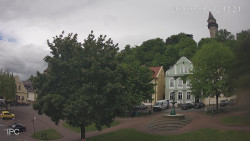 Náměstí, Hrad a Trůba