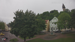 Náměstí, Hrad a Trůba