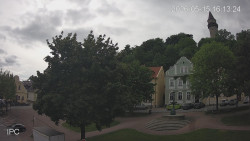 Náměstí, Hrad a Trůba