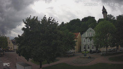 Náměstí, Hrad a Trůba