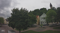 Náměstí, Hrad a Trůba