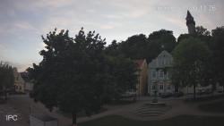 Náměstí, Hrad a Trůba