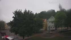 Náměstí, Hrad a Trůba