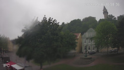 Náměstí, Hrad a Trůba