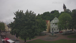 Náměstí, Hrad a Trůba