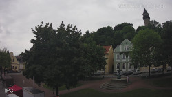 Náměstí, Hrad a Trůba