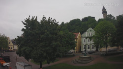 Náměstí, Hrad a Trůba