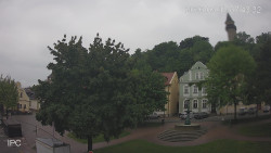 Náměstí, Hrad a Trůba