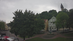 Náměstí, Hrad a Trůba