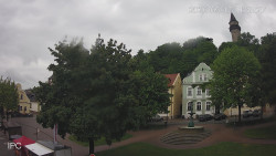 Náměstí, Hrad a Trůba