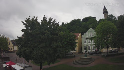 Náměstí, Hrad a Trůba