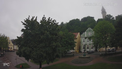Náměstí, Hrad a Trůba