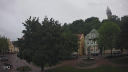Náměstí, Hrad a Trůba