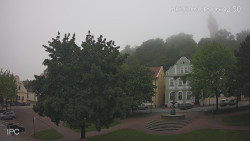 Náměstí, Hrad a Trůba