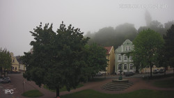 Náměstí, Hrad a Trůba