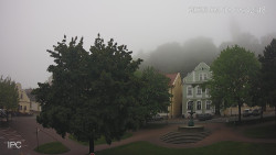 Náměstí, Hrad a Trůba