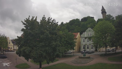 Náměstí, Hrad a Trůba