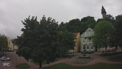 Náměstí, Hrad a Trůba