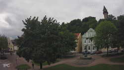 Náměstí, Hrad a Trůba