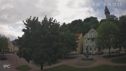 Náměstí, Hrad a Trůba