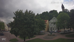 Náměstí, Hrad a Trůba