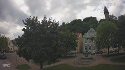 Náměstí, Hrad a Trůba