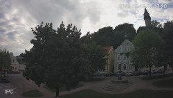 Náměstí, Hrad a Trůba