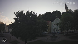 Náměstí, Hrad a Trůba