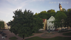 Náměstí, Hrad a Trůba