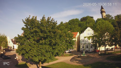 Náměstí, Hrad a Trůba