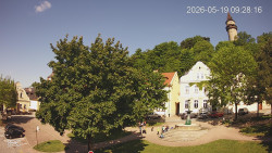 Náměstí, Hrad a Trůba